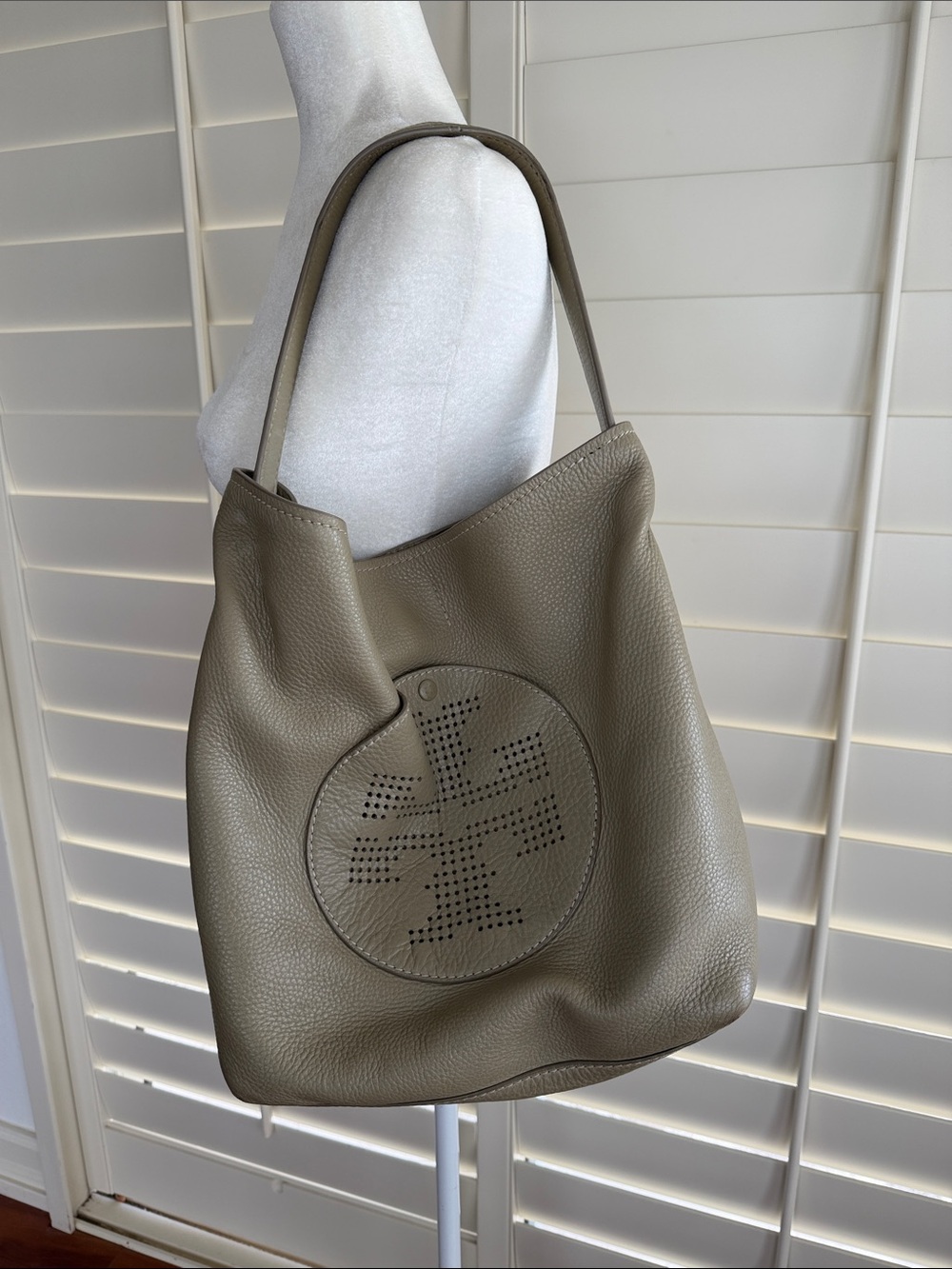 Tory Burch Pebbled Leather Shoulder Hobo 16.5”x13”x6”